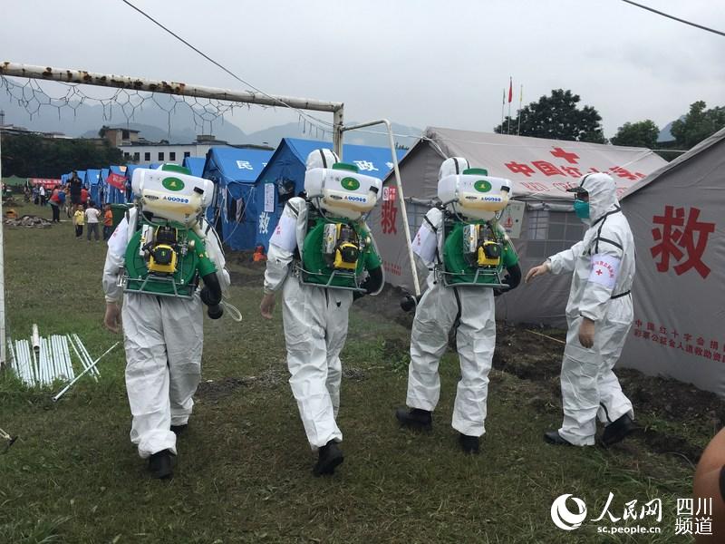 侯ĴtԺeą^cMС̺ʽAr z