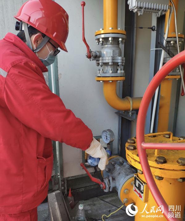 �Ĵ���Ͷȼ�����X��˾����ͻ��꠆T�z�鹩���O�䣨�Ĵ���Ͷ���F���D��