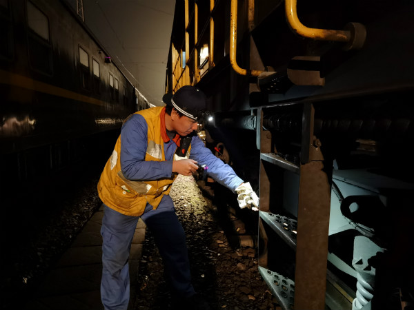 D鼼gˆTҹg܇vOMоSޙzζY z