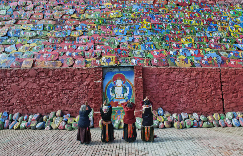 觀音寺瑪尼墻。金川縣委宣傳部供圖