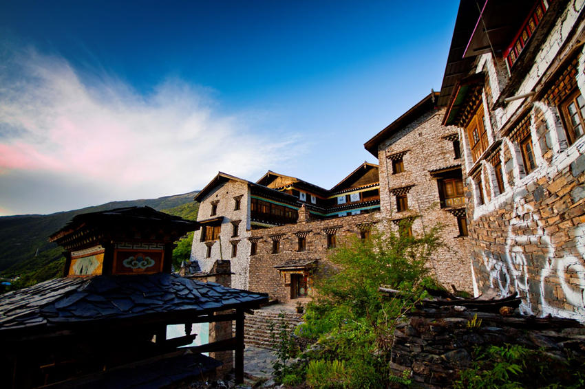 卓克基土司官寨外景。馬爾康市委宣傳部供圖