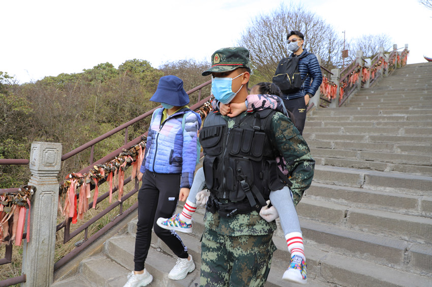 侯ٱСŮɽ侯Ĵꠘɽ֧꠹D