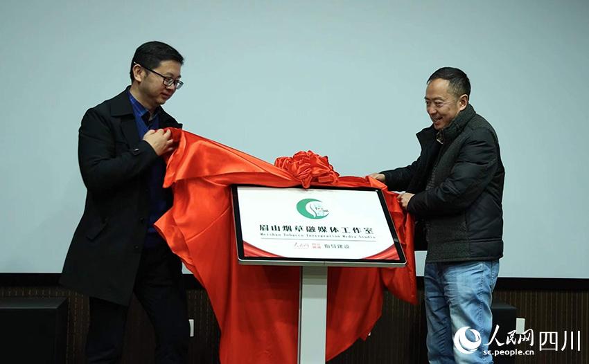 üɽýwҽW w昷z