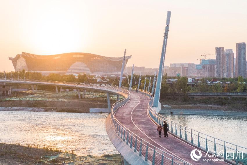 ɞGPIһhFˡһһYiz