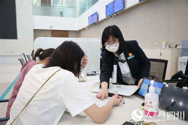 設置企業開辦專區、一窗受理區、自助服務區3個服務區域。新津區行政審批局供圖