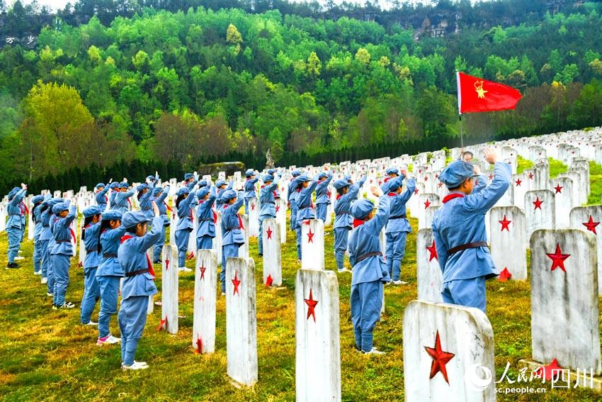 ͨht܊СWWܘ佭z