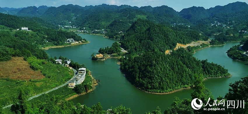 鳥瞰千鳥湖。黃其均攝