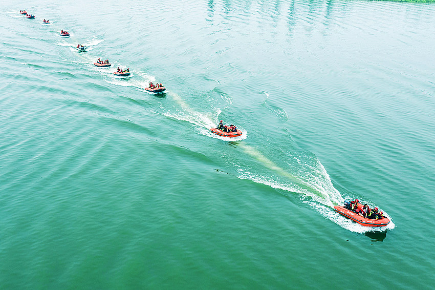 四川眉山防汛救災實戰演練。四川省眉山市消防救援支隊供圖