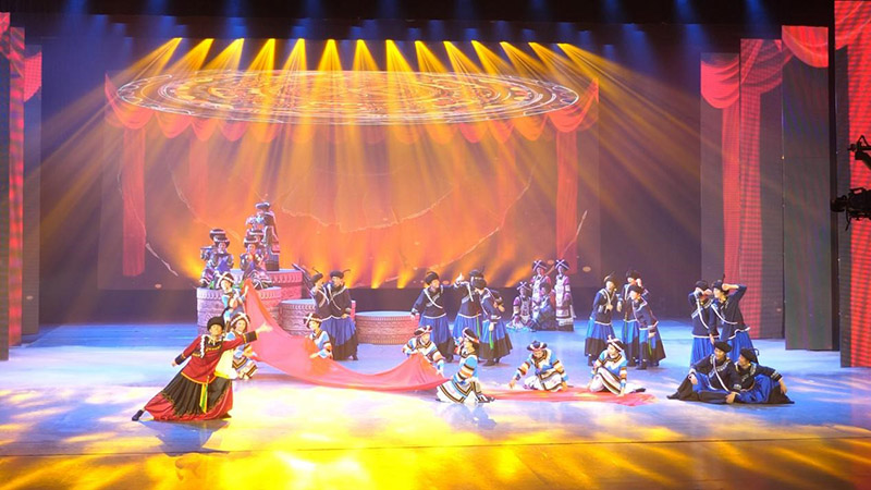 《金沙瑤池·陽光花城》演出現場。余毅供圖