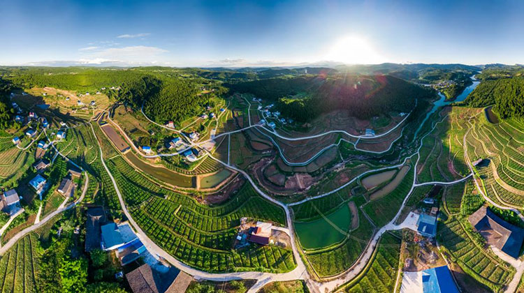 中心村現代產業園區。劍閣縣融媒體中心供圖