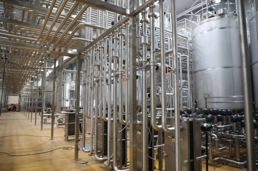 菊樂新津基地生產車間。新津區委宣傳部供圖