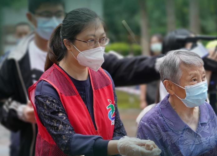 黨員干部服務小區群眾。敘州區融媒體中心供圖