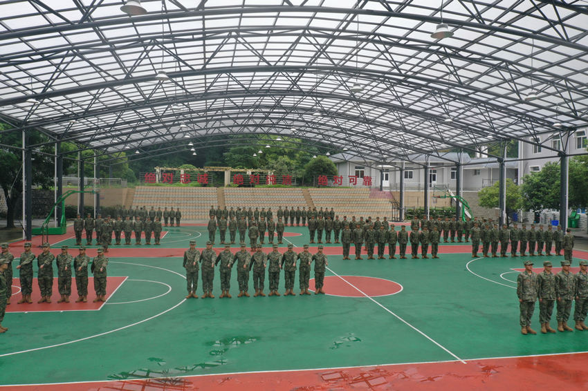 訓練現場。西部戰區陸軍某綜合訓練基地供圖