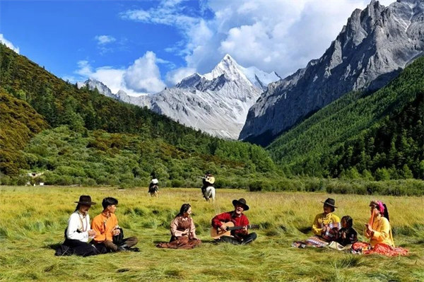 《向往亞丁》發布 走進藍色星球上的凈土