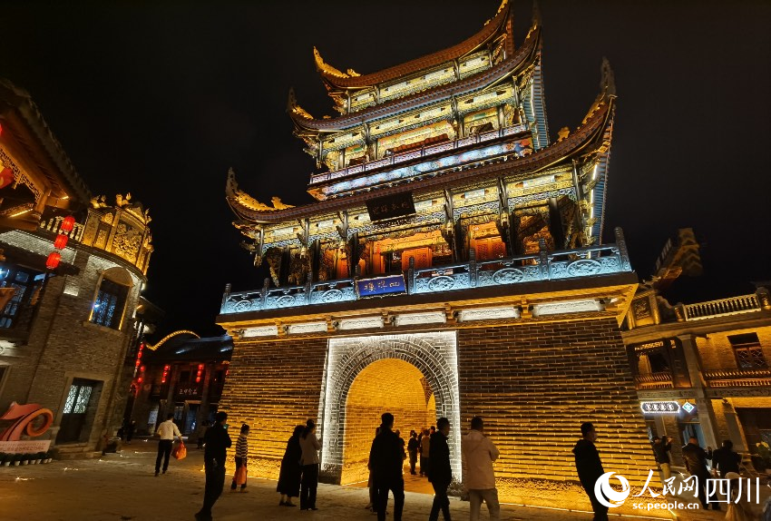 建昌古城“煥新”歸來。人民網 王洪江攝