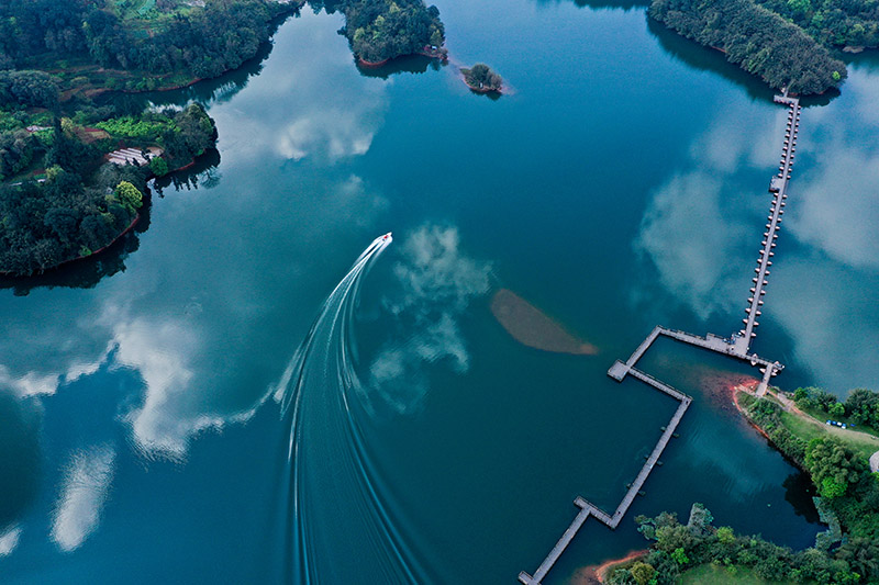國家4A級旅游景區鳳凰湖景區。大渡口鎮供圖