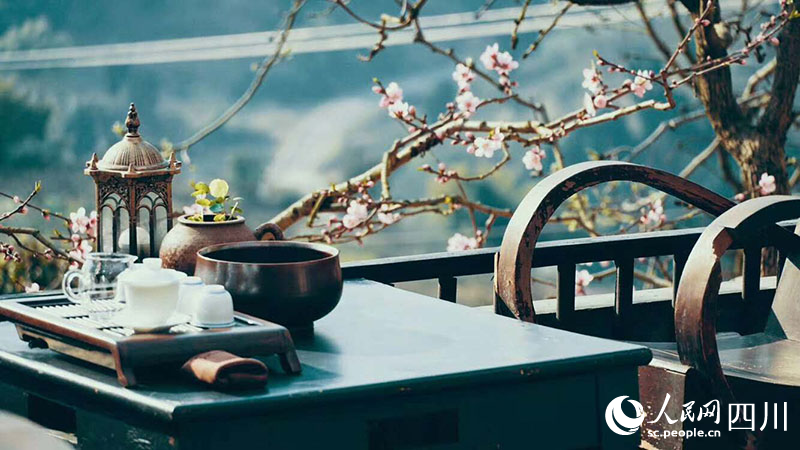 喝茶賞景。劉斌攝