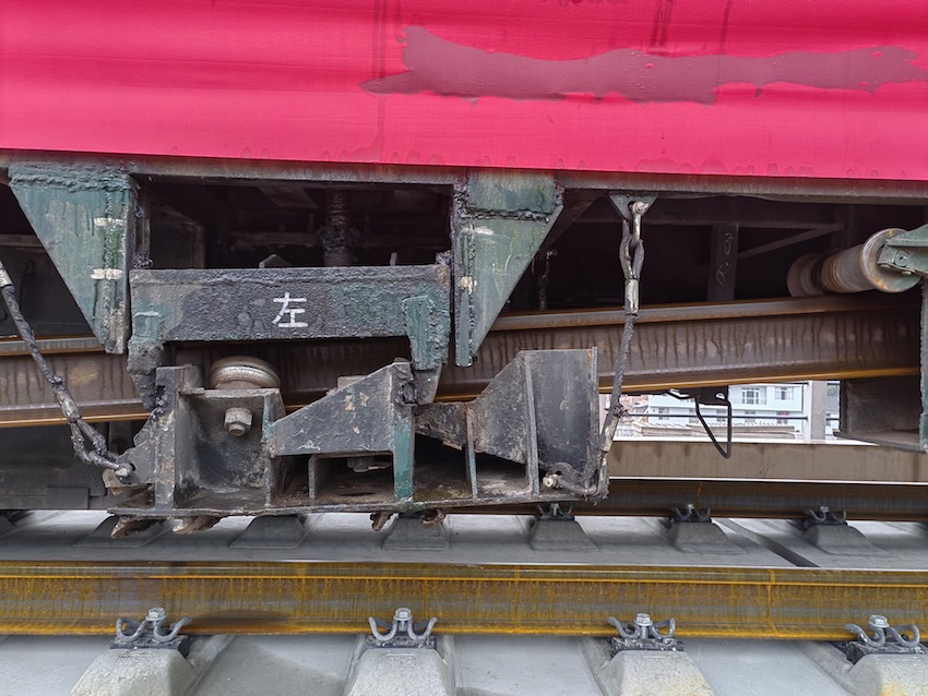 按照計劃，全線軌道鋪設將在6個月之內完成。成蘭公司供圖