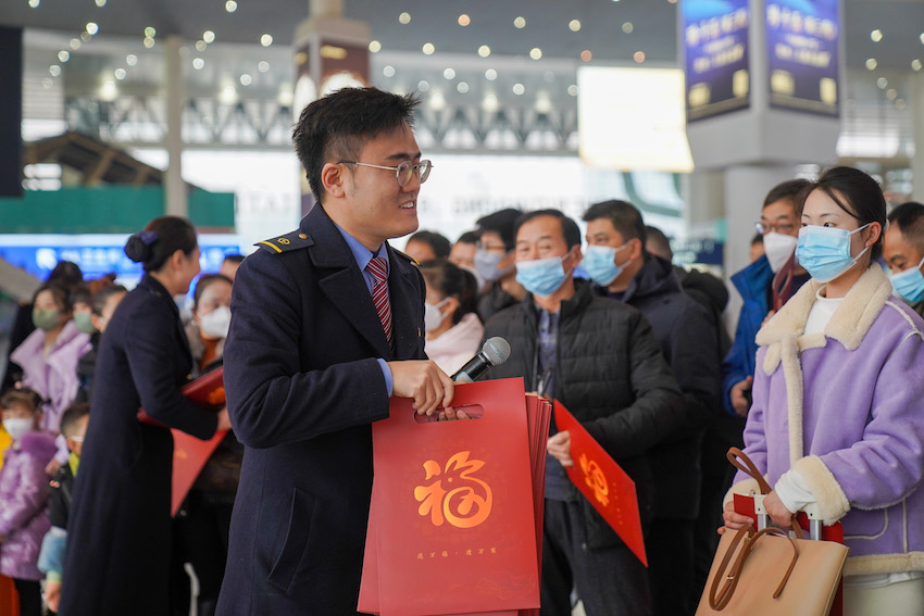 溫馨春運。成都鐵路供圖