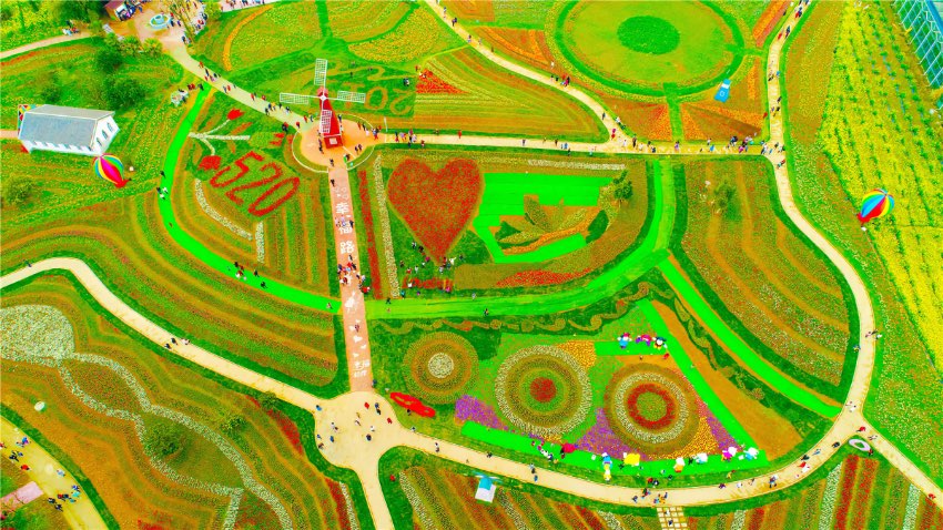 在鞏固拓展脫貧攻堅成果的基礎上，遂寧乘勢而上，努力做好鄉村振興這篇大文章。遂寧市委宣傳部供圖