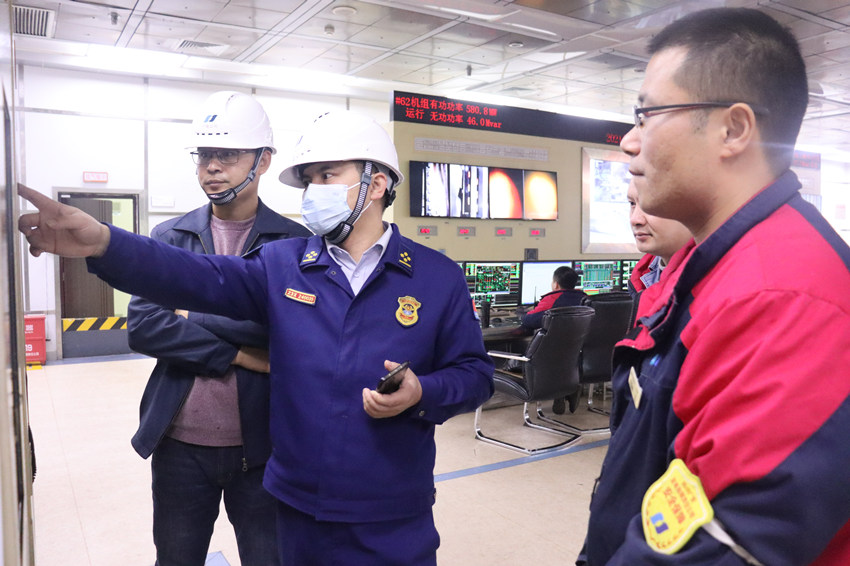 廣安消防深入化工園區指導排查火災隱患。四川省消防救援總隊供圖