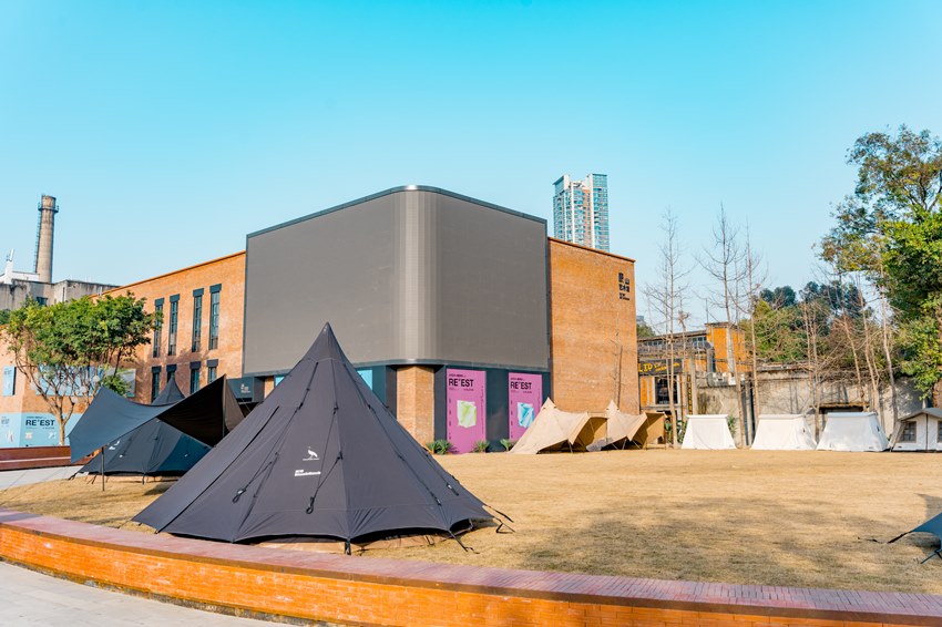 戶外露營。東郊記憶園區供圖