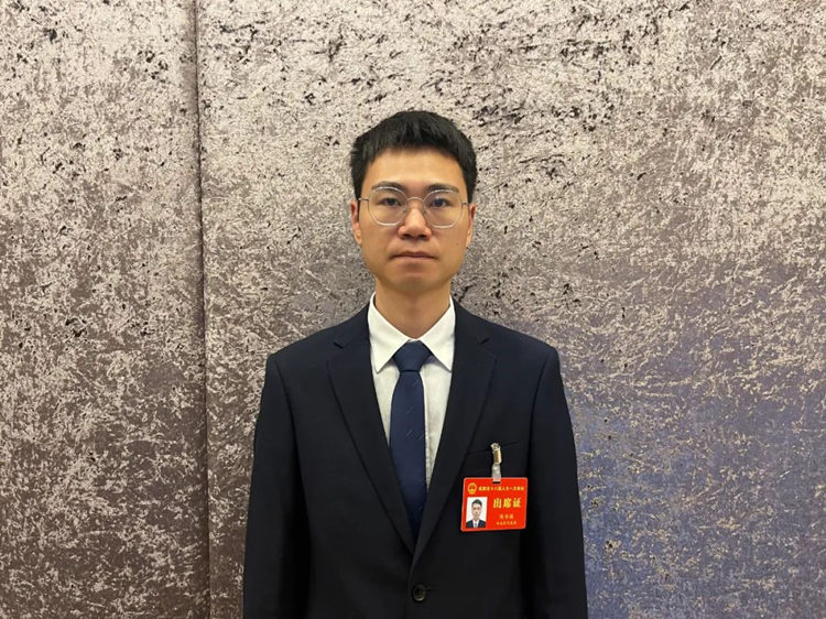 成都市人大代表陳華強。人民網 王波攝