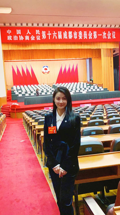 成都市政協委員周路。人民網 王波攝