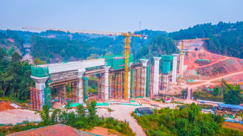 木橋溝渡槽航拍。四川省水利廳供圖