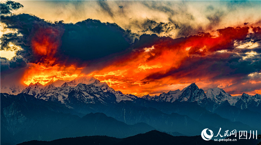 好像來到火焰山。周萬龍攝