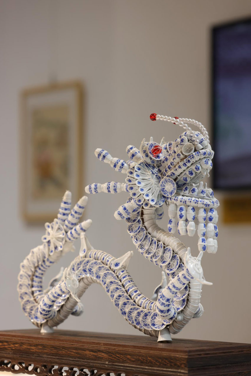 飛龍在天，追風逐電。自貢電視臺供圖