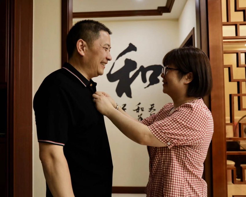 圖為凌艷與丈夫羅開全。資陽市公安局供圖