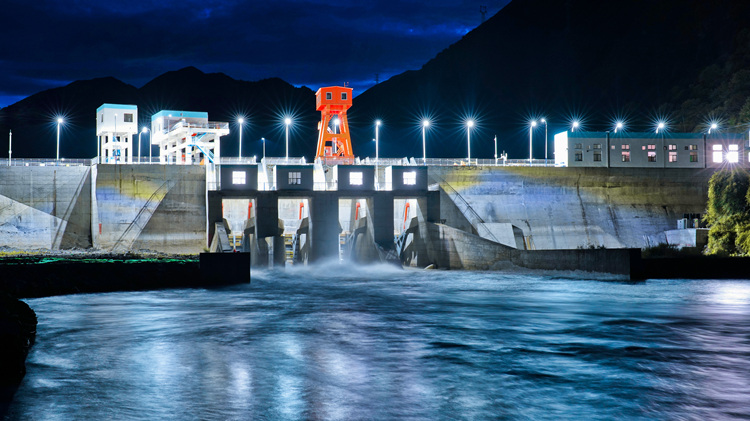 紅衛橋電站大壩。阿壩州委宣傳部供圖