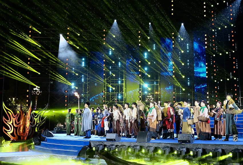 舞臺劇?；顒又鬓k方供圖