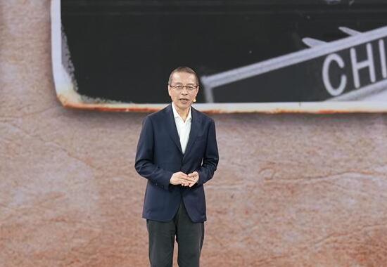 希望青年人進一步推動促進國家繁榮發展