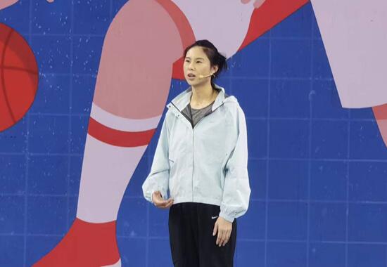 總有一天屬于你們的那份光，會照亮你前行