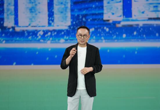 一定要在全世界呈現出我們的創意