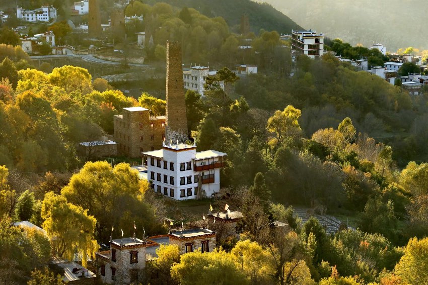 丹巴秋季風光。丹巴縣委宣傳部供圖