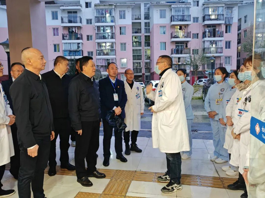 領導調研 四川省中醫藥管理局供圖