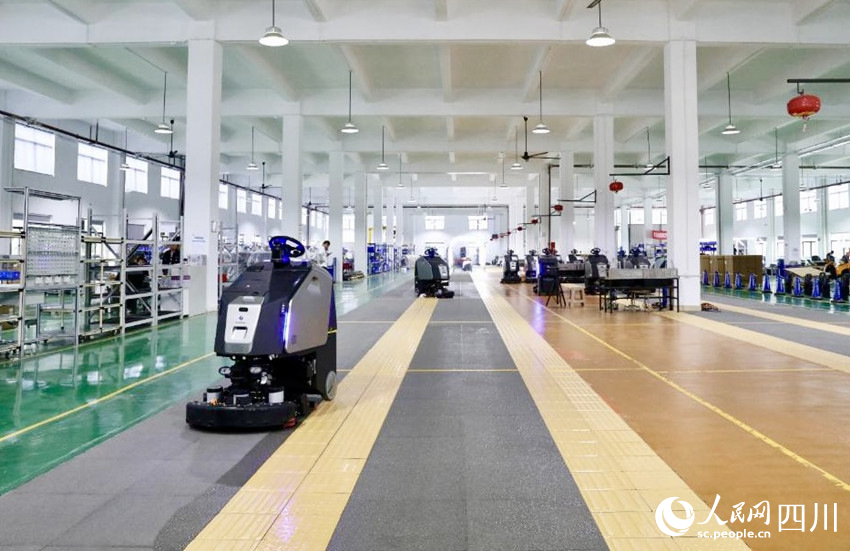 高仙機器人資陽一期工廠。人民網 王凡攝