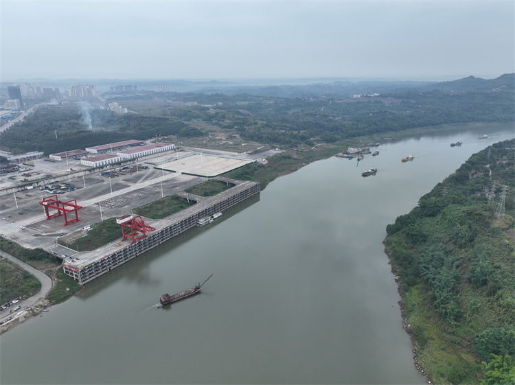 船隊駛入廣安港。廣安港供圖