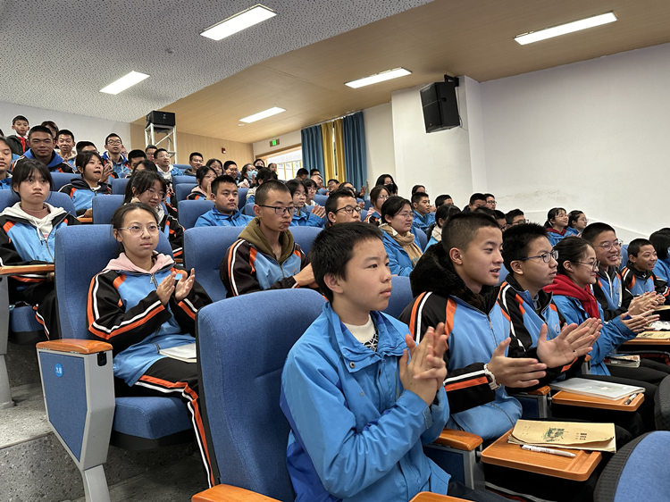 同學聽課現場。青羊區教育局供圖