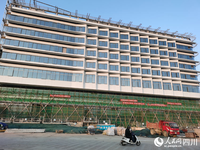建設中的第五代醫院大急救平臺。人民網記者 劉海天攝