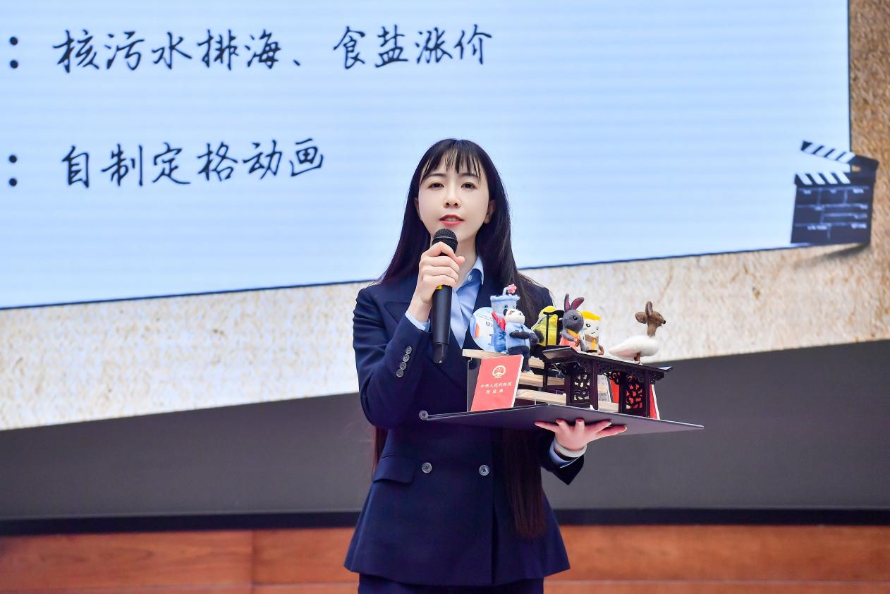 劉景在總決賽中做路演展示。受訪者供圖