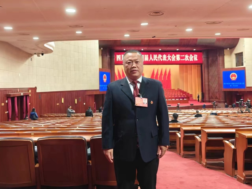 省人大代表劉鴻杰。受訪者供圖