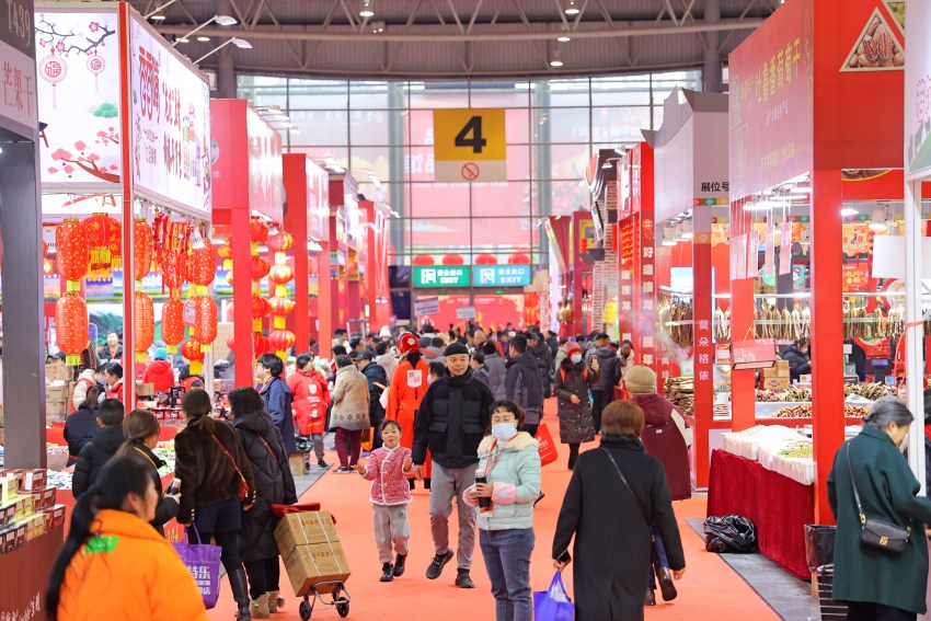 新春年貨購物節現場。主辦方供圖