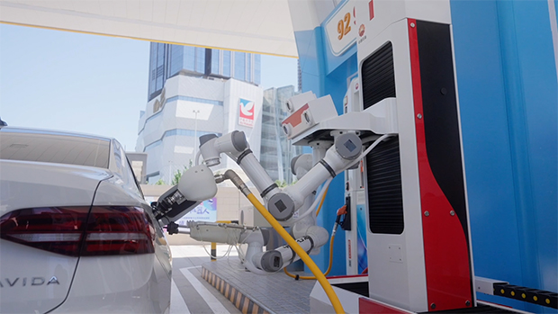 “智慧型綜合能源服務站”龍泉加油站投入運營。劉一驍攝