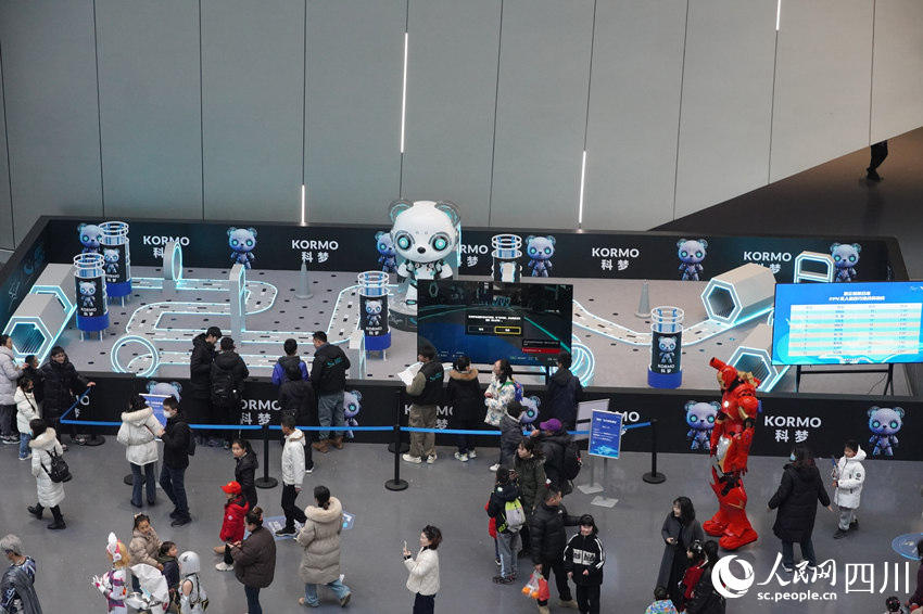 “飛行奇遇記”體驗區。郭芯屹攝