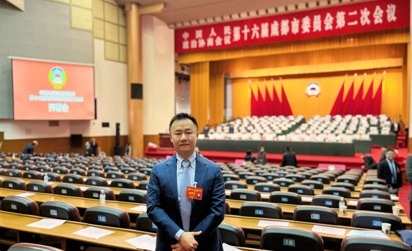 成都市政協委員柏添。受訪者供圖