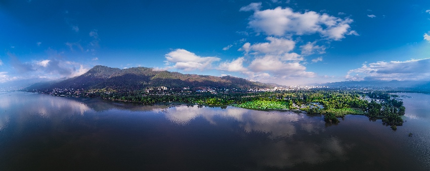 邛海。葉昌云攝